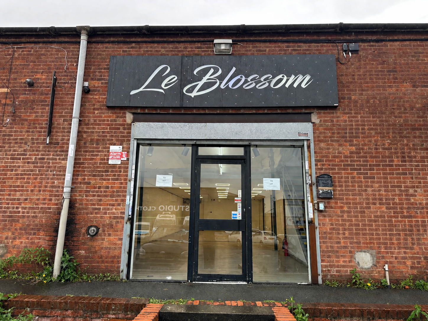 Commercial / Retail Unit To Let - Broughton Street, Cheetham Hill, Manchester, M8 - £2,500 PCM